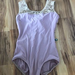 Lucky Leo leotard